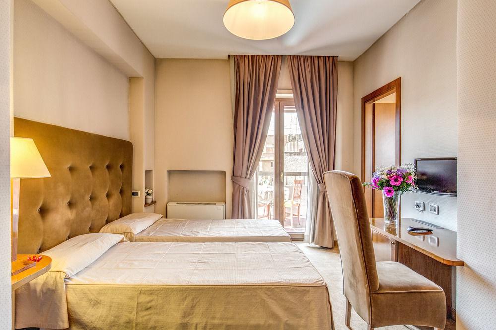Hotel Ponte Milvio Roma Esterno foto