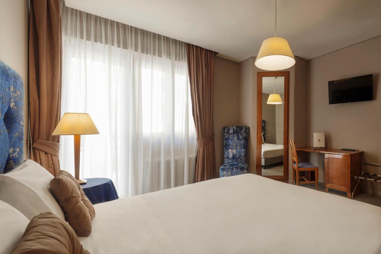 Hotel Ponte Milvio Roma Esterno foto