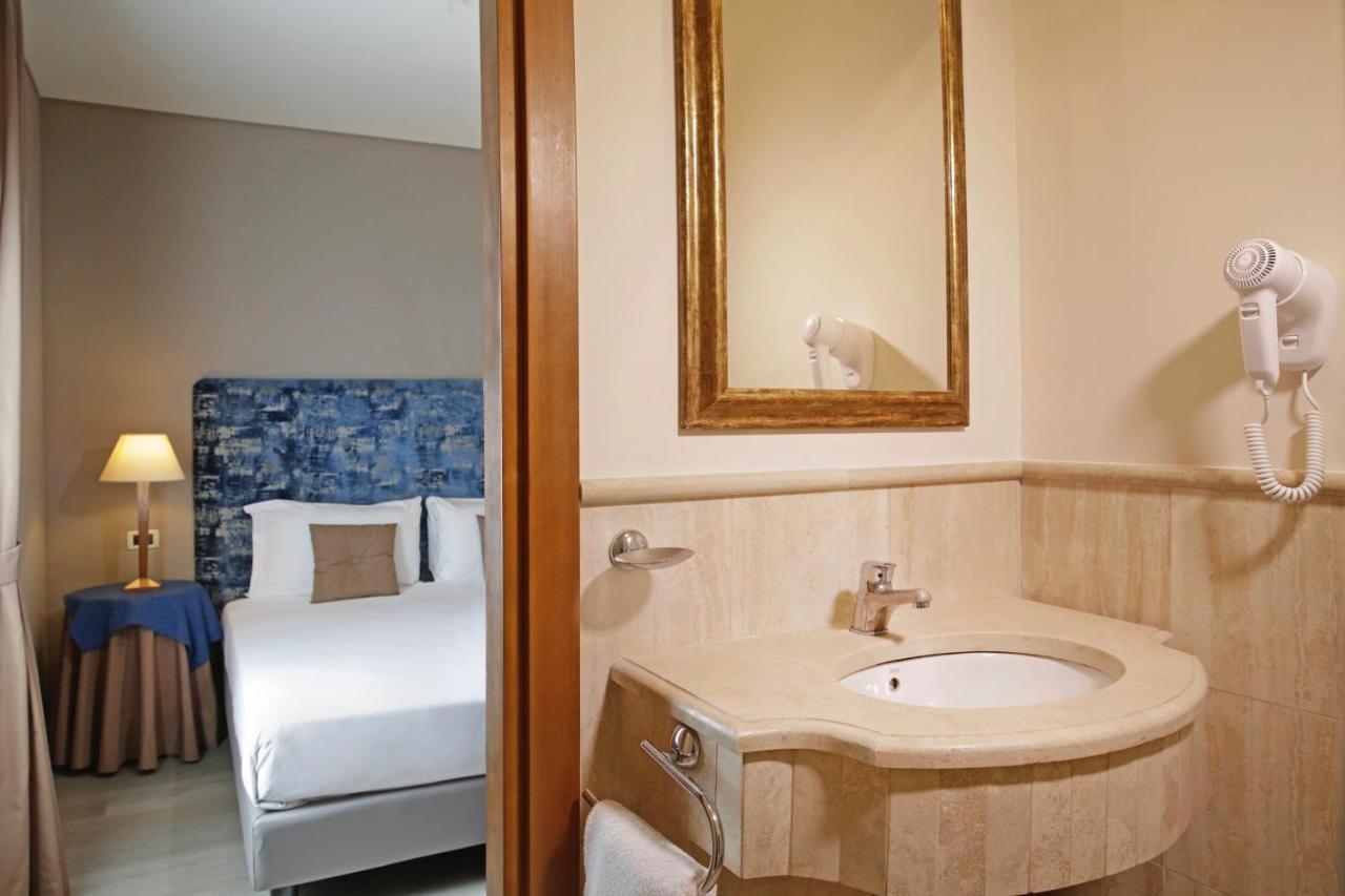 Hotel Ponte Milvio Roma Esterno foto