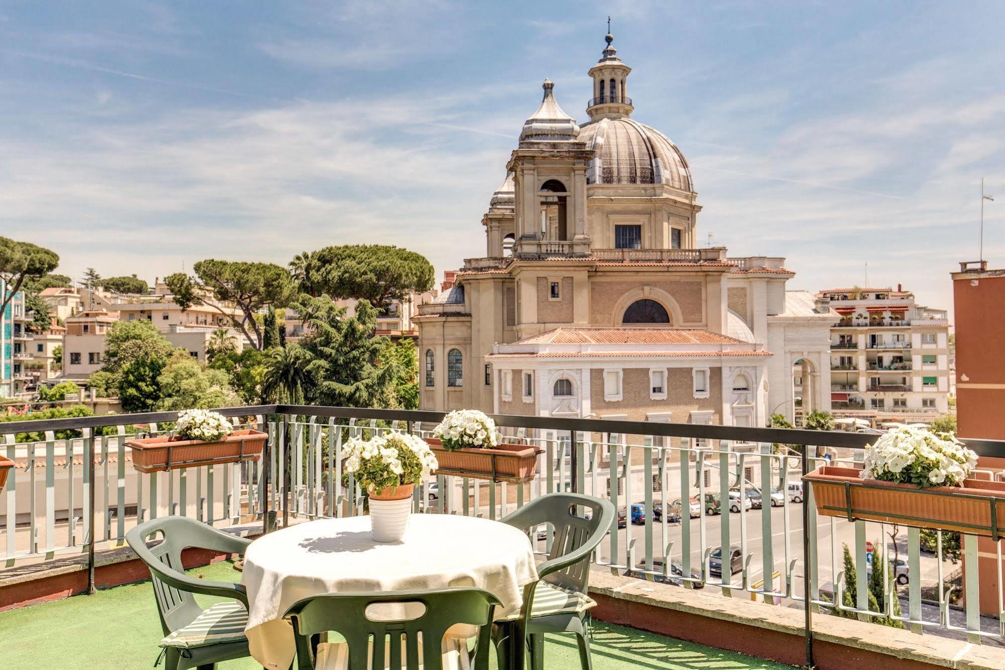 Hotel Ponte Milvio Roma Esterno foto